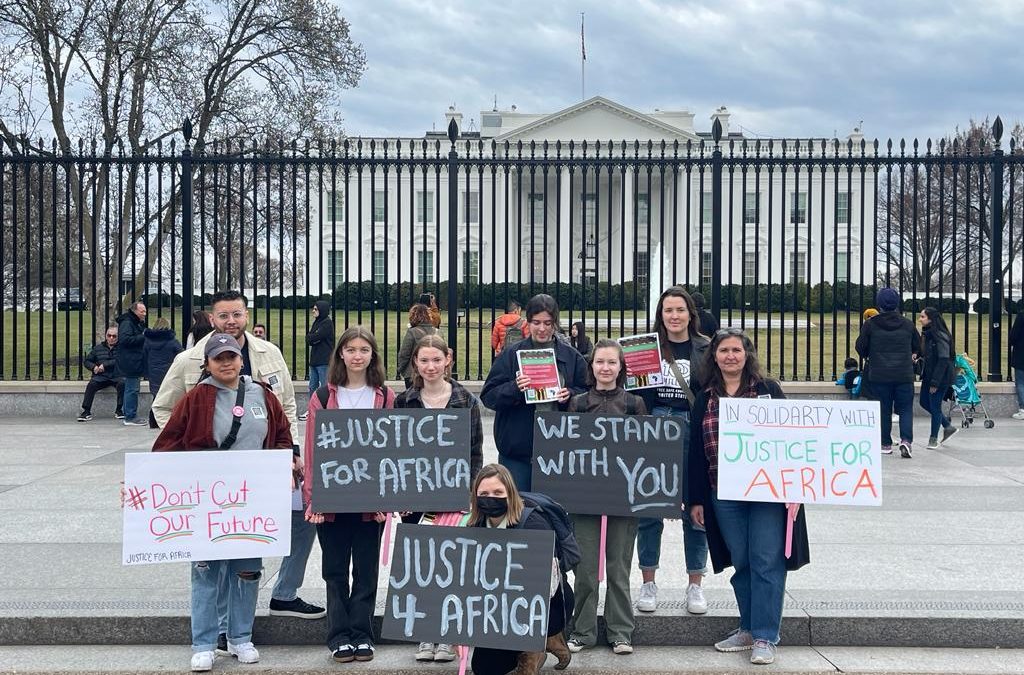 US youth activists stand in solidarity: #JusticeForAfrica!